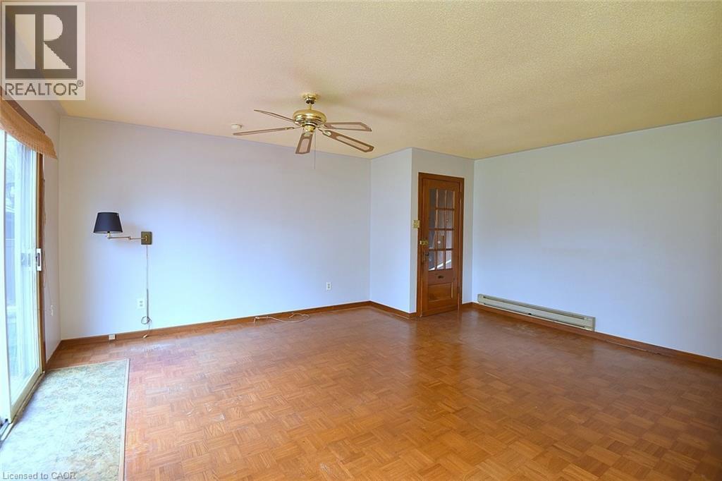 548 Upper Wentworth Street, Hamilton, Ontario  L9A 4T9 - Photo 9 - 40818472