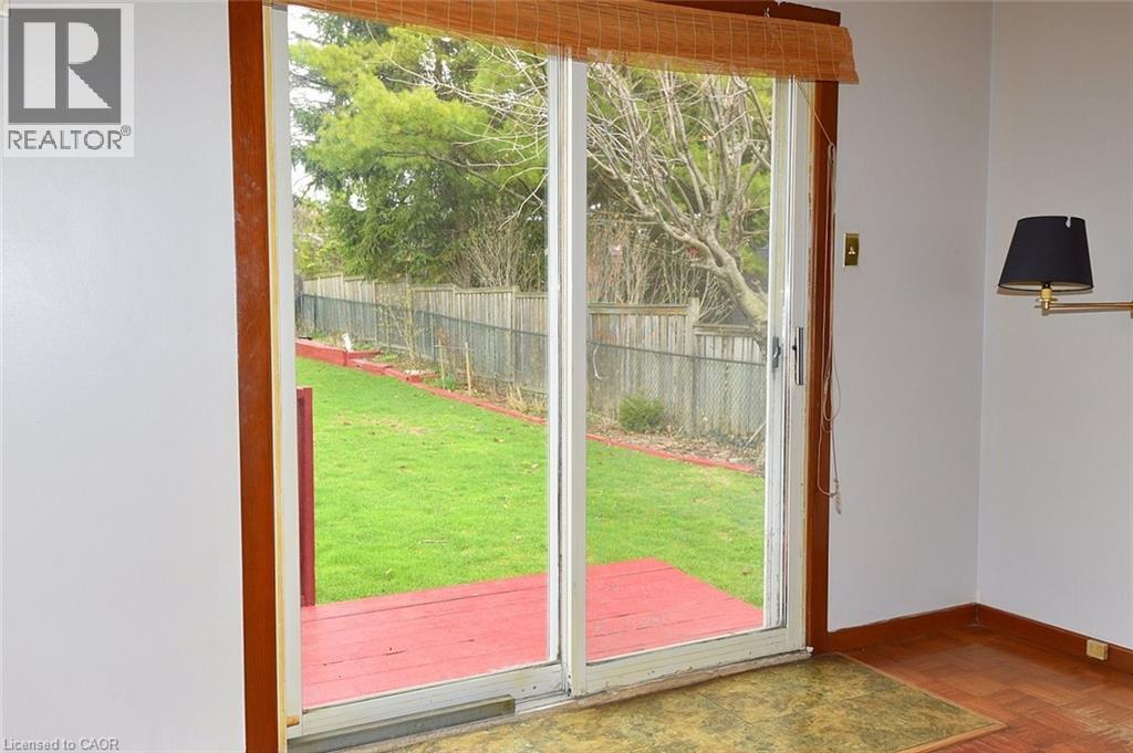 548 Upper Wentworth Street, Hamilton, Ontario  L9A 4T9 - Photo 8 - 40818472