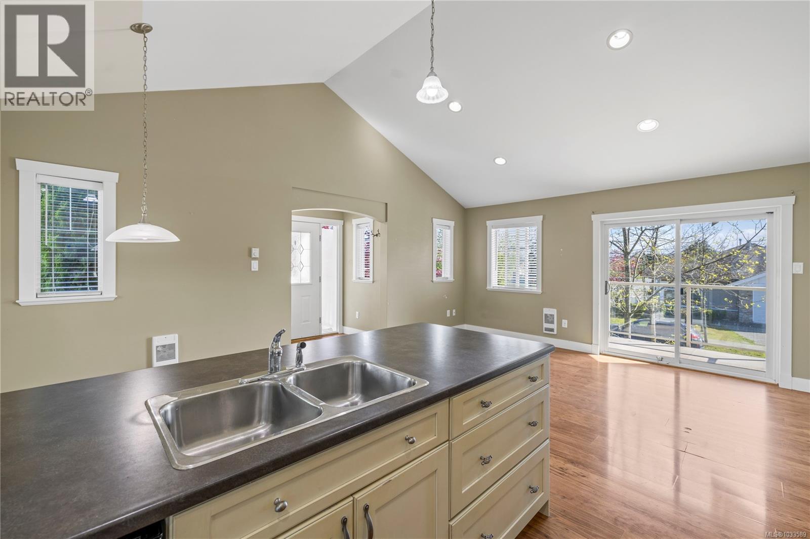 921 Sarum Rise Way, Nanaimo, British Columbia  V9R 7C4 - Photo 11 - 1033589