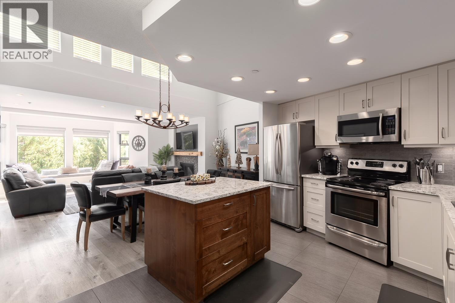 325 3309 PTARMIGAN PLACE, Whistler, British Columbia