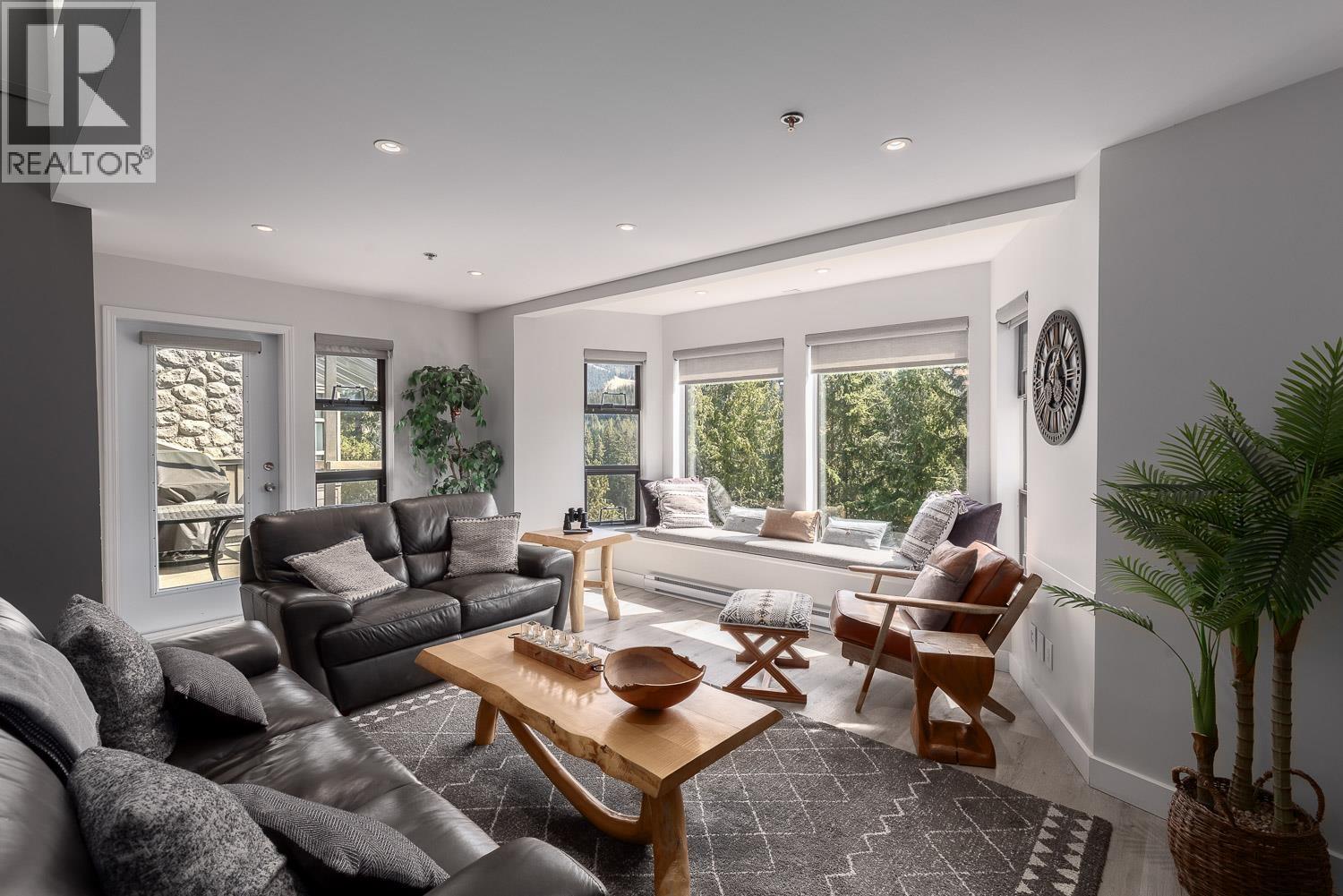 325 3309 Ptarmigan Place, Whistler, British Columbia  V8E 0V6 - Photo 12 - R3097143