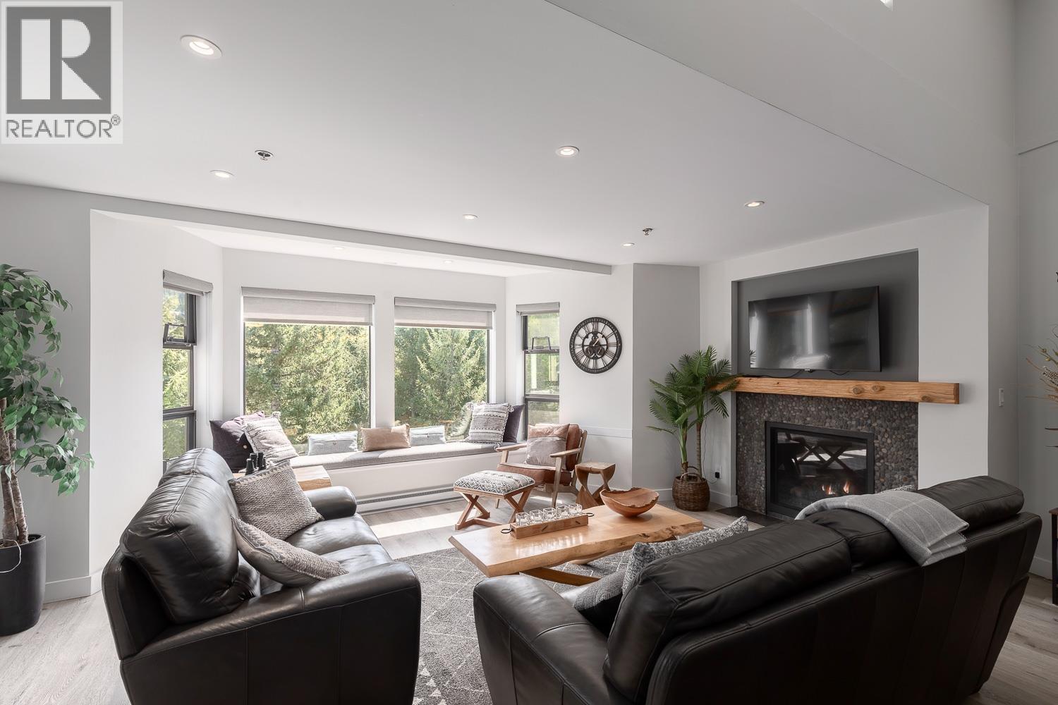 325 3309 Ptarmigan Place, Whistler, British Columbia  V8E 0V6 - Photo 11 - R3097143