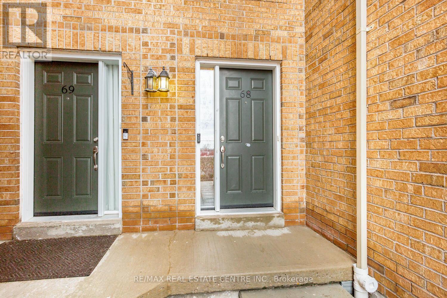 68 - 45 Bristol Road E, Mississauga, Ontario  L4Z 3P5 - Photo 2 - W13050826