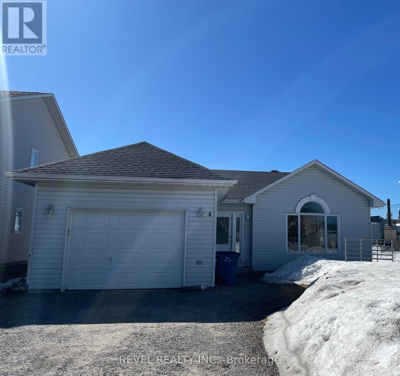 4 Cree Road, Cochrane, Ontario  P0L 1C0 - Photo 2 - T13053238