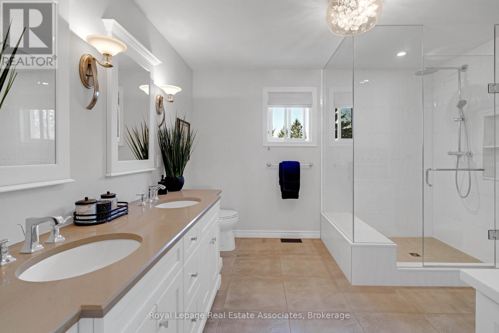 23 Handorf Drive, Cambridge, Ontario  N3C 3Y2 - Photo 19 - X13053142