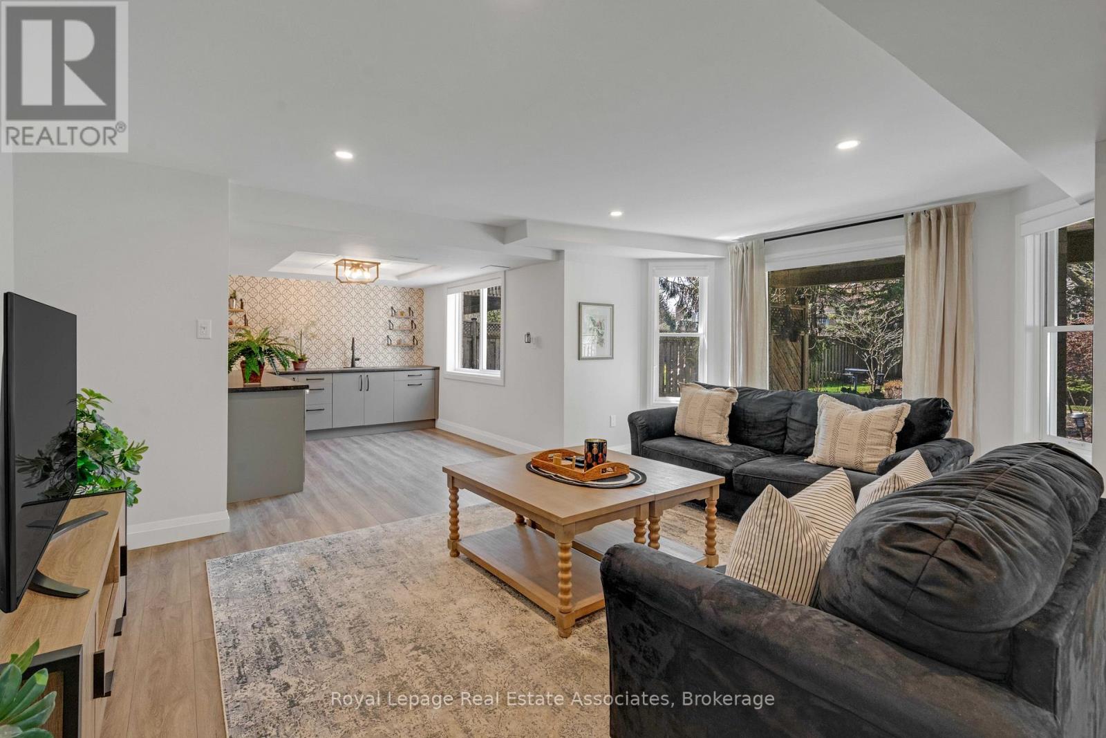 23 Handorf Drive, Cambridge, Ontario  N3C 3Y2 - Photo 32 - X13053142