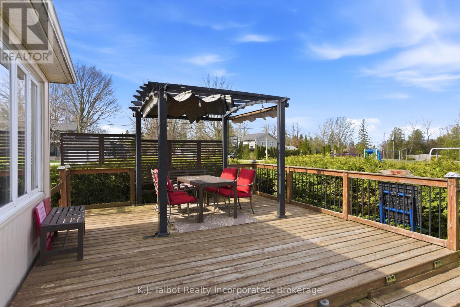 9 Ravine Park Road N, Central Huron, Ontario  N7A 3X8 - Photo 10 - X12883578