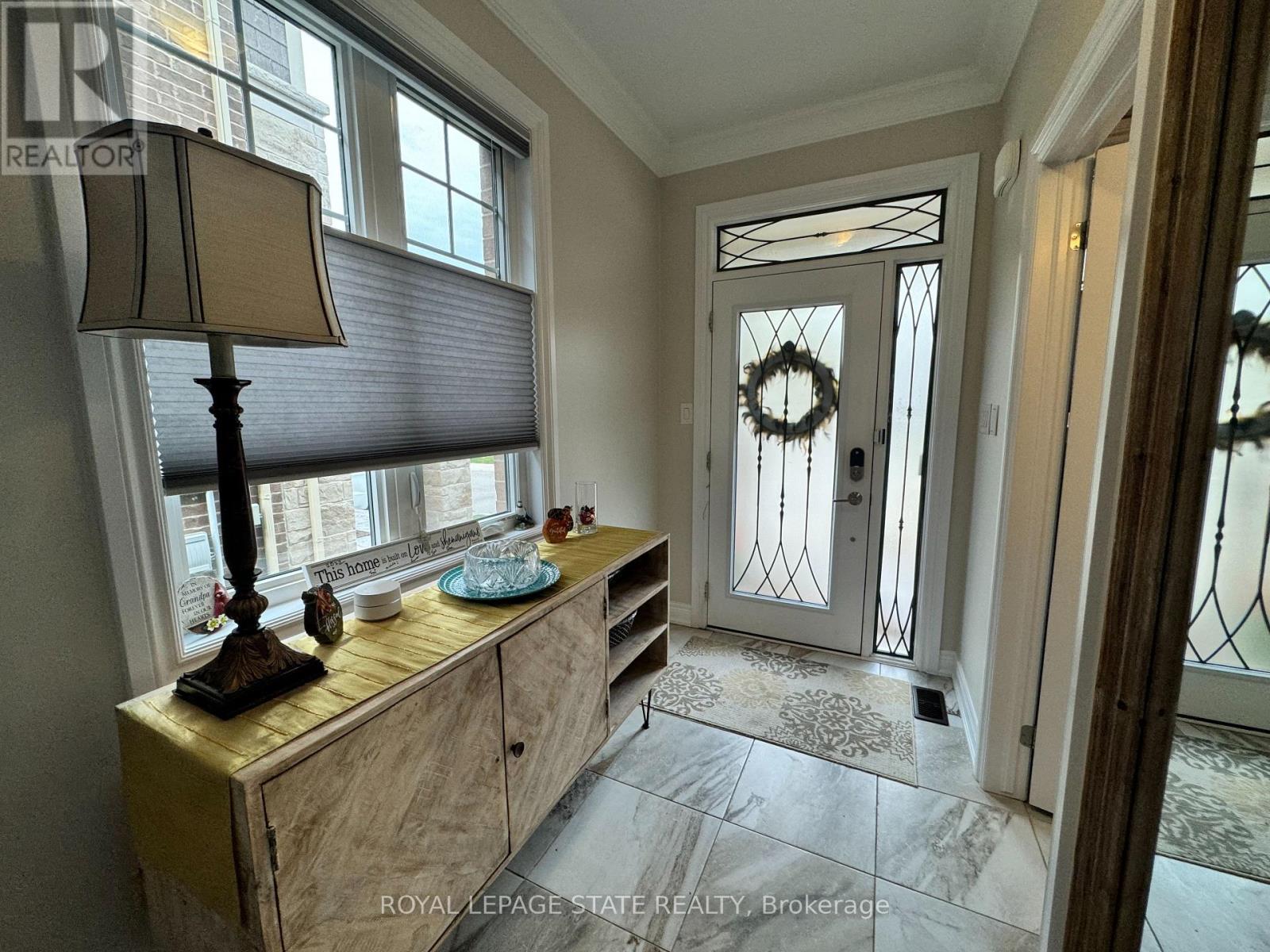 57 Waterview Lane, Grimsby, Ontario  L3M 0H2 - Photo 2 - X13053214