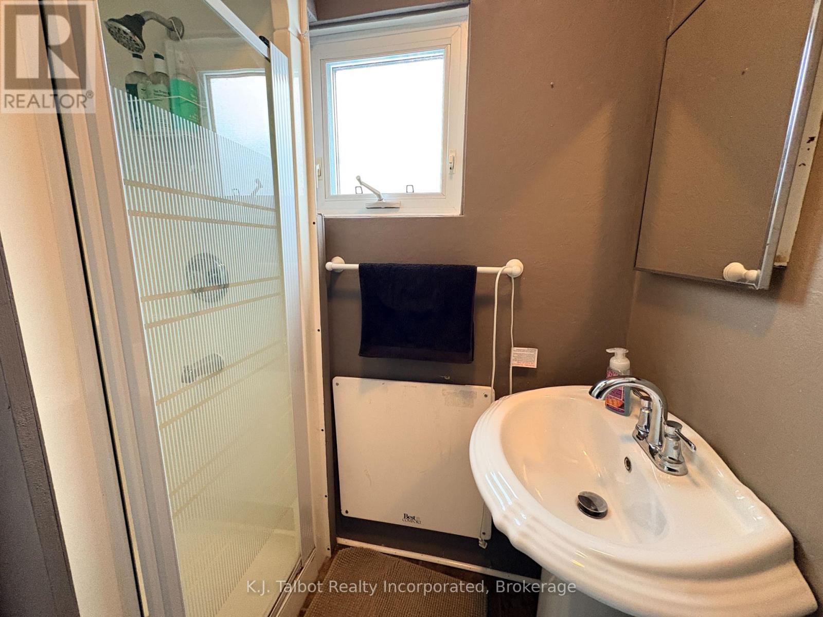 9 Ravine Park Road N, Central Huron, Ontario  N7A 3X8 - Photo 14 - X12883578