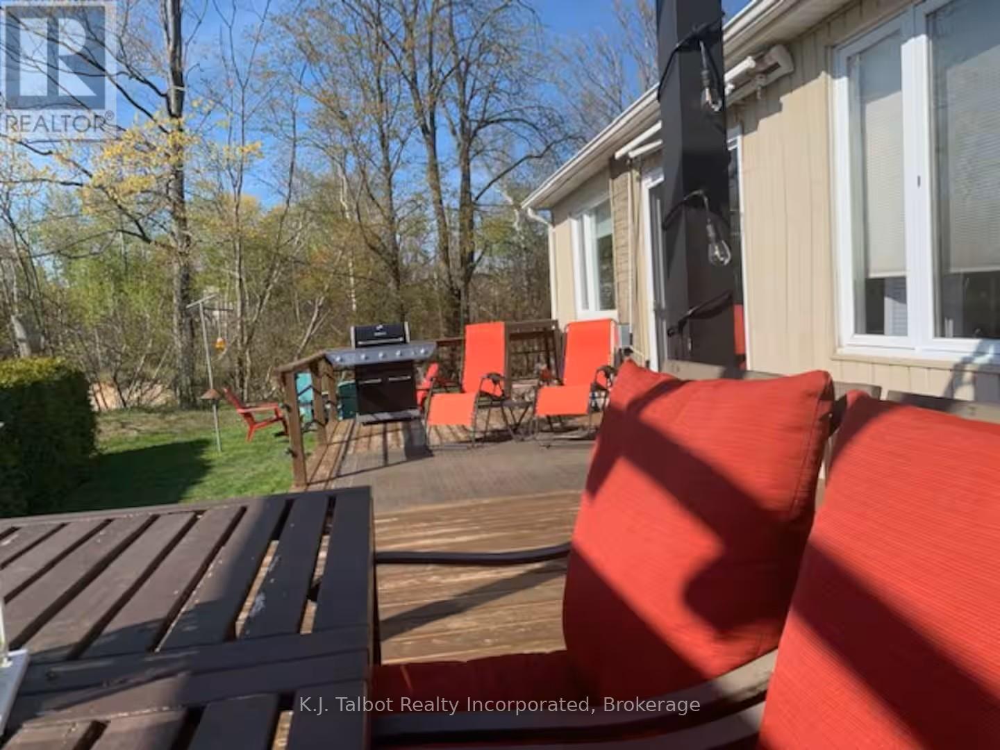 9 Ravine Park Road N, Central Huron, Ontario  N7A 3X8 - Photo 32 - X12883578