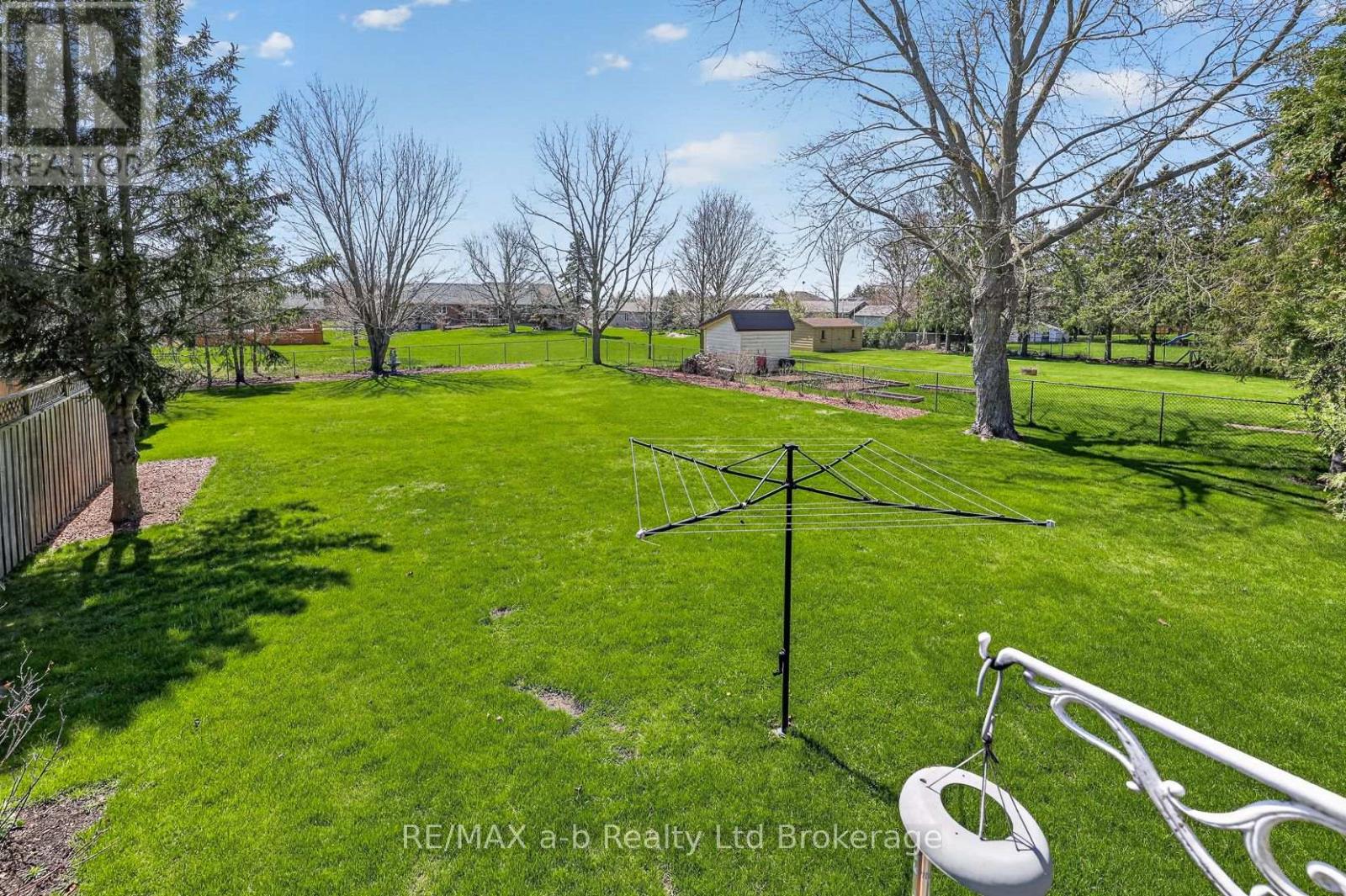 2487 Mossley Drive, Thames Centre, Ontario  N0L 1V0 - Photo 14 - X13053382