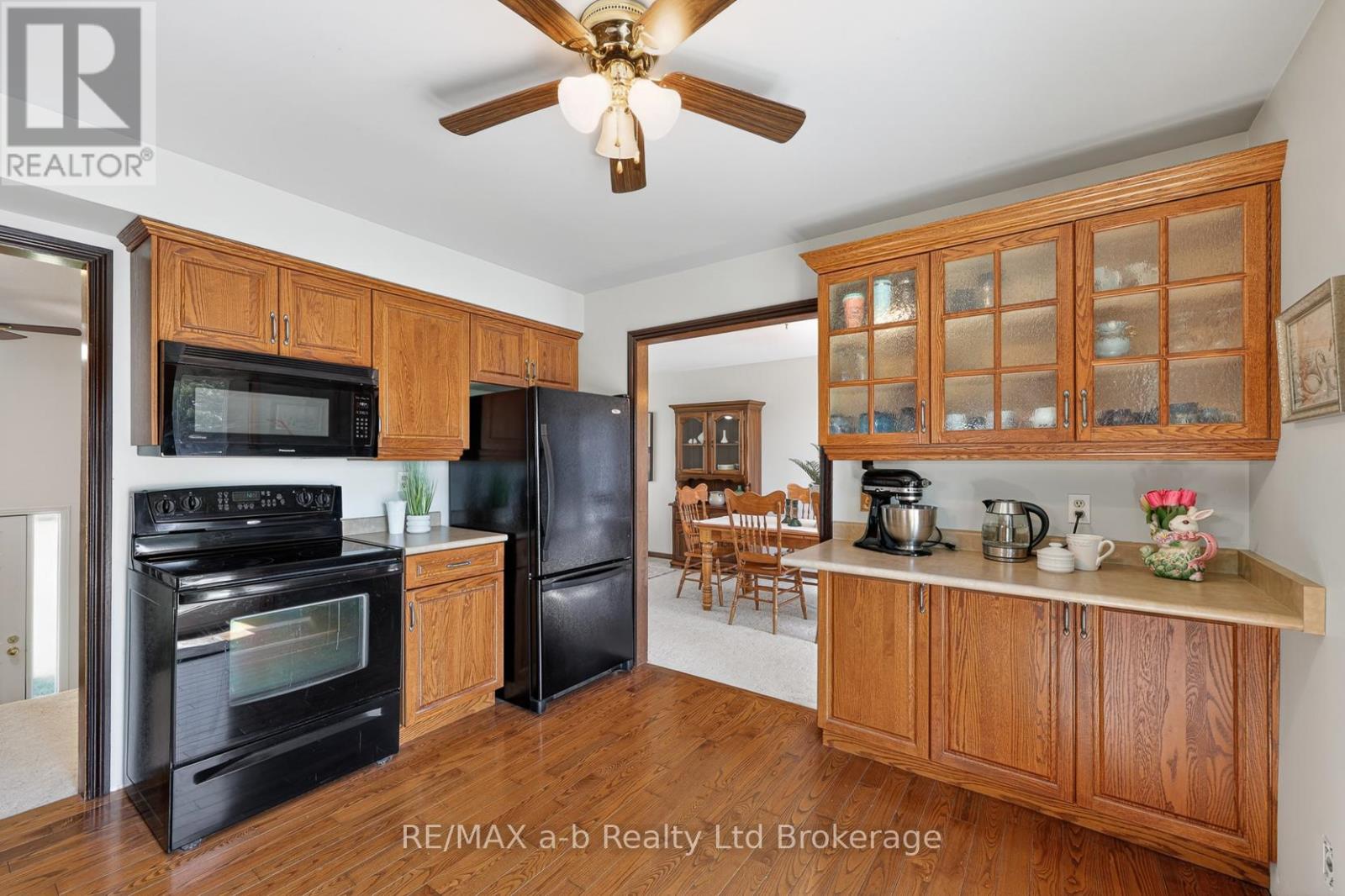 2487 Mossley Drive, Thames Centre, Ontario  N0L 1V0 - Photo 22 - X13053382