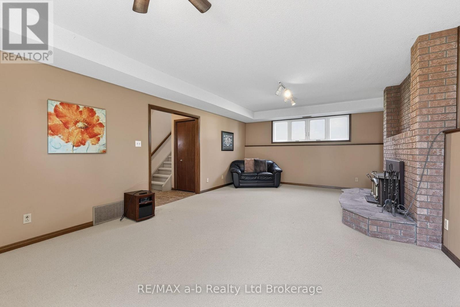 2487 Mossley Drive, Thames Centre, Ontario  N0L 1V0 - Photo 30 - X13053382