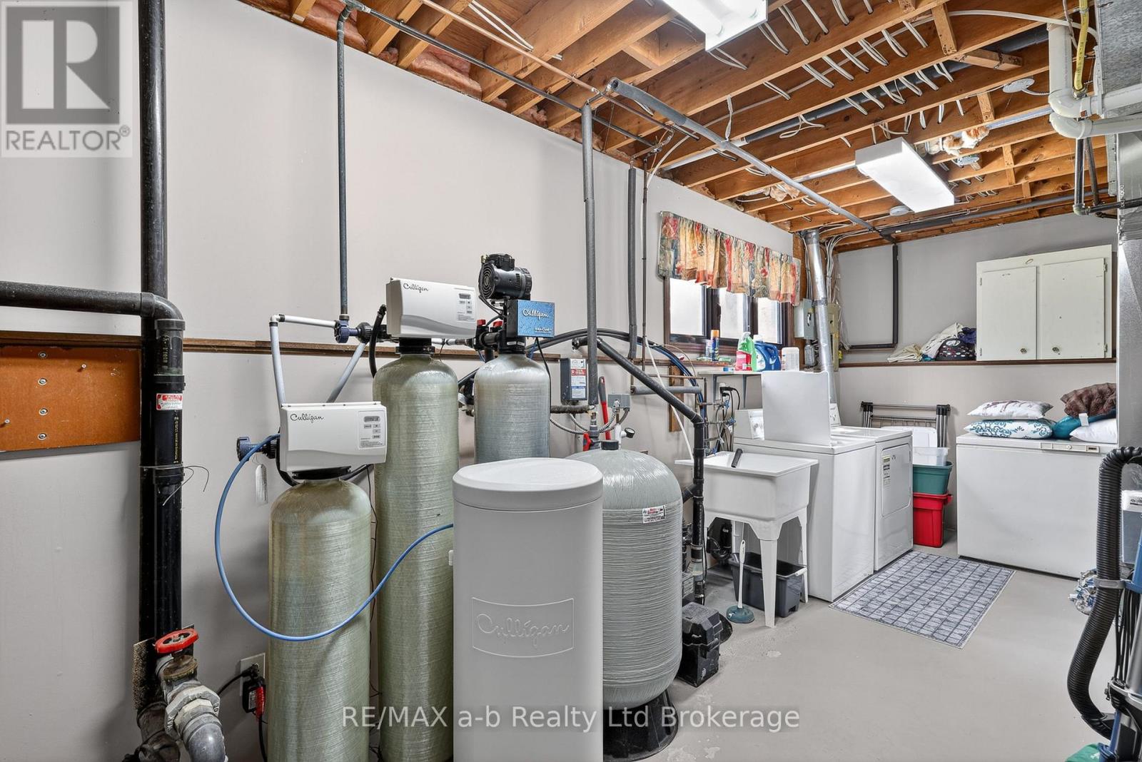 2487 Mossley Drive, Thames Centre, Ontario  N0L 1V0 - Photo 36 - X13053382