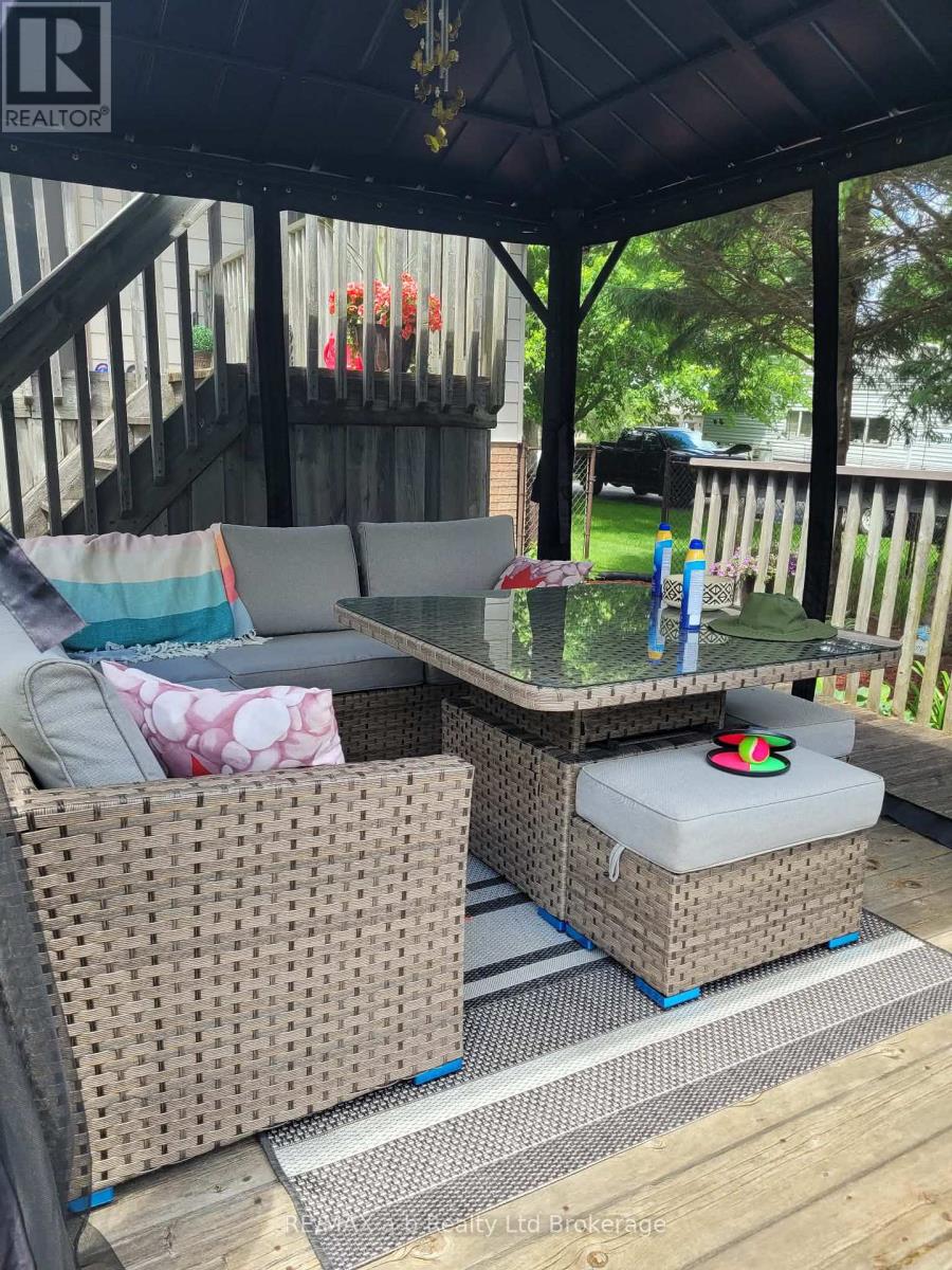 2487 Mossley Drive, Thames Centre, Ontario  N0L 1V0 - Photo 39 - X13053382