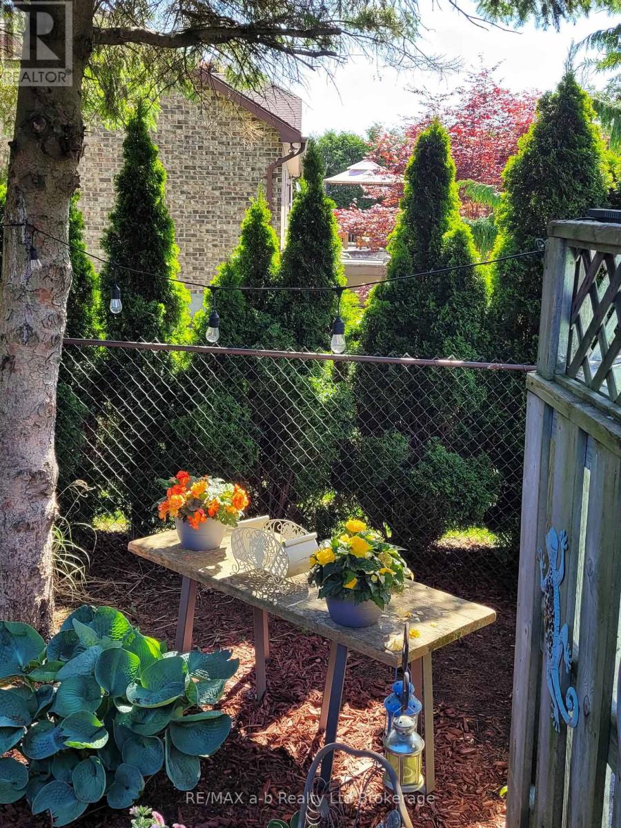 2487 Mossley Drive, Thames Centre, Ontario  N0L 1V0 - Photo 42 - X13053382