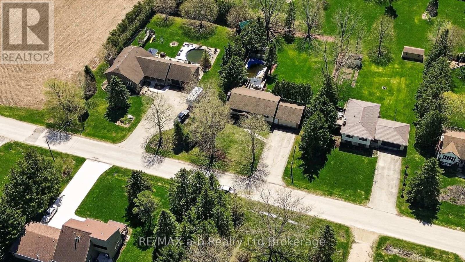 2487 Mossley Drive, Thames Centre, Ontario  N0L 1V0 - Photo 6 - X13053382