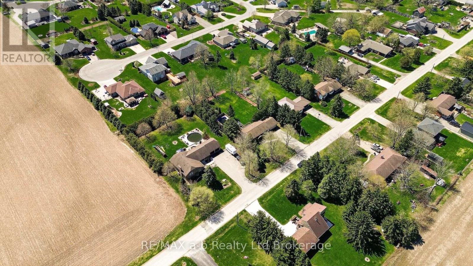 2487 Mossley Drive, Thames Centre, Ontario  N0L 1V0 - Photo 7 - X13053382