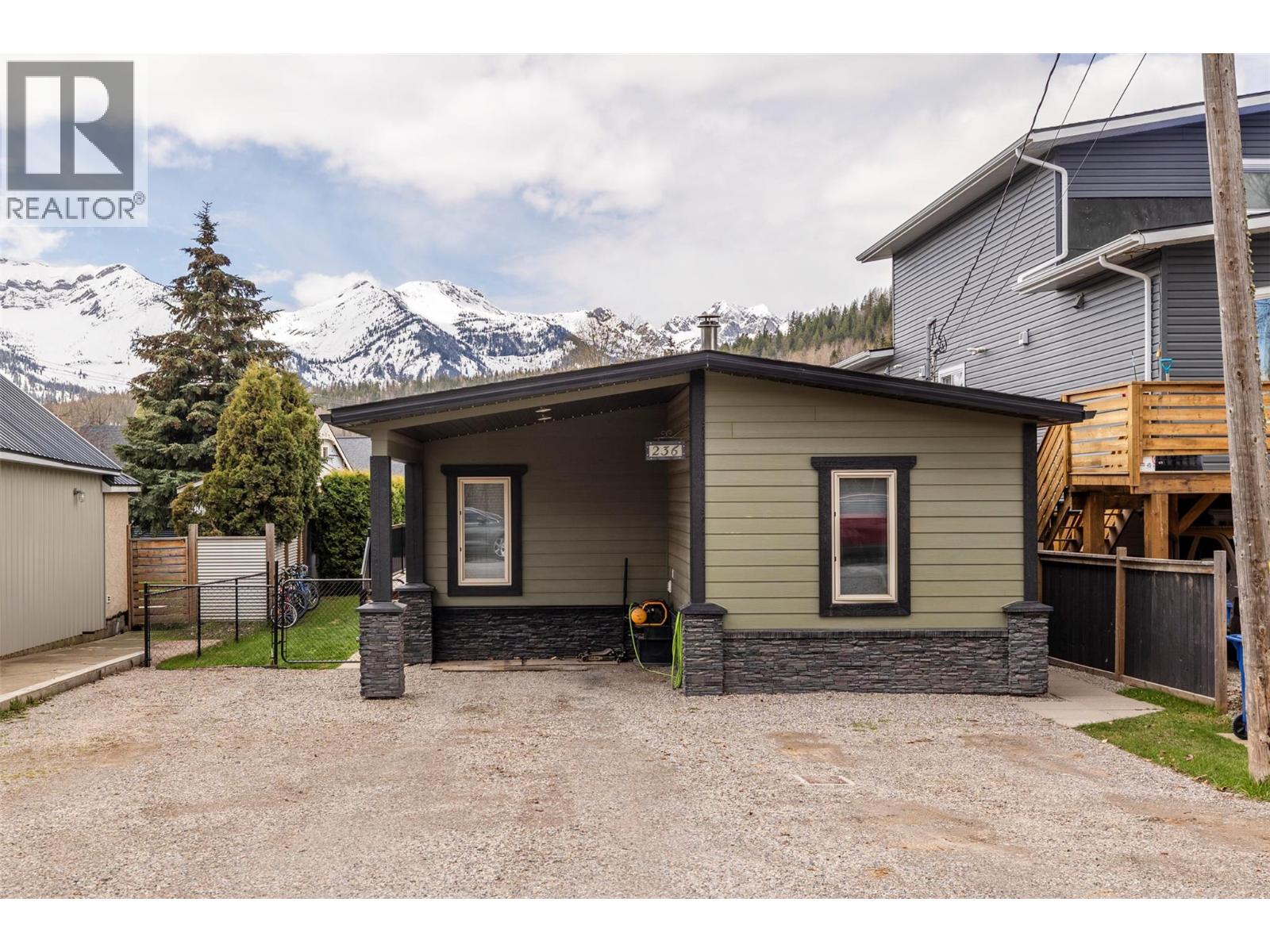 236 Riverside Drive, Fernie, British Columbia  V0B 1M1 - Photo 1 - 10385083