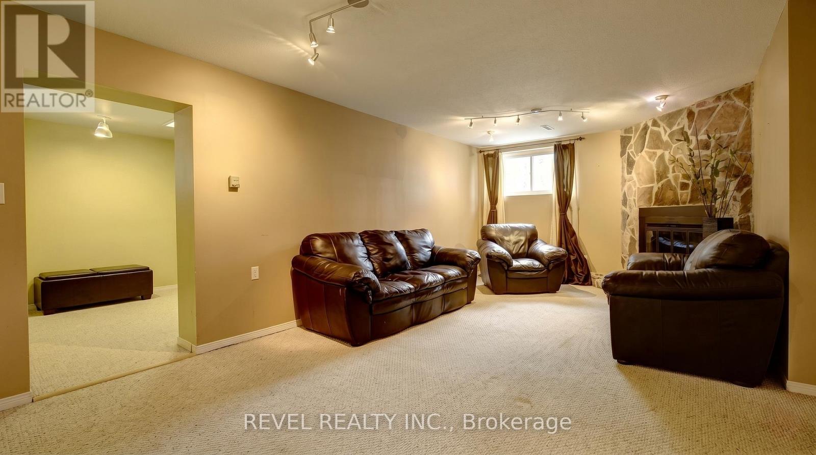 4 Oakley Boulevard, Toronto, Ontario  M1P 3P2 - Photo 21 - E13053334