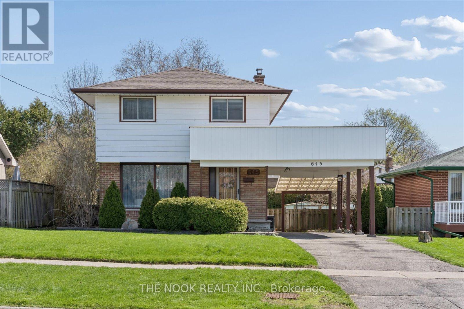 645 Annapolis Avenue, Oshawa, Ontario  L1J 2Z3 - Photo 1 - E13053482