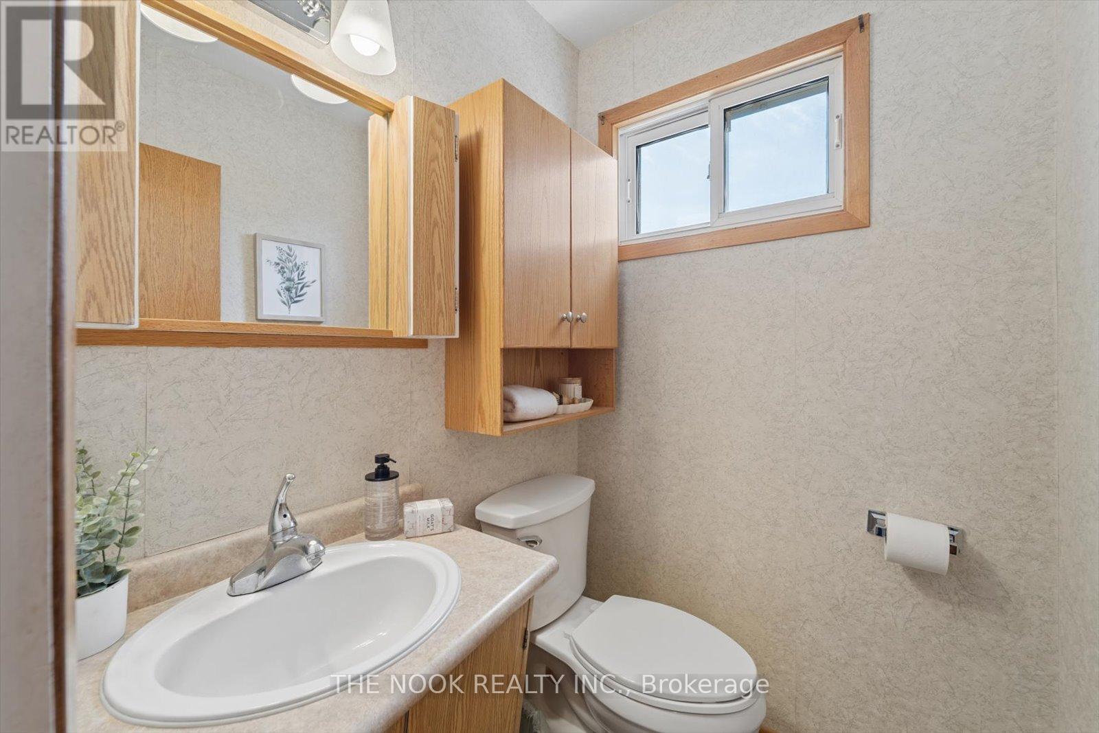 645 Annapolis Avenue, Oshawa, Ontario  L1J 2Z3 - Photo 11 - E13053482