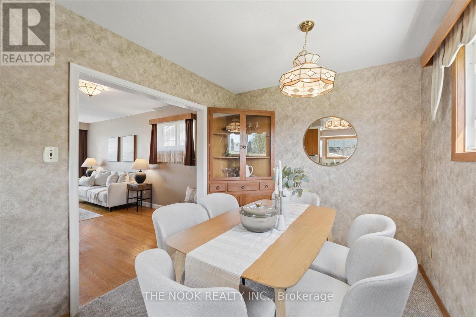 645 Annapolis Avenue, Oshawa, Ontario  L1J 2Z3 - Photo 5 - E13053482