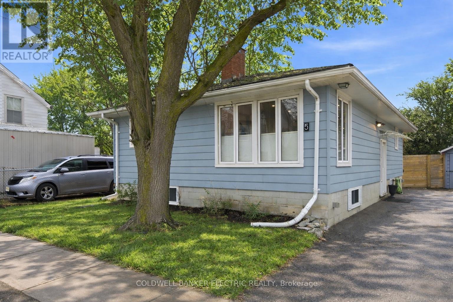 5 CHURCH STREET S, Brock, Ontario