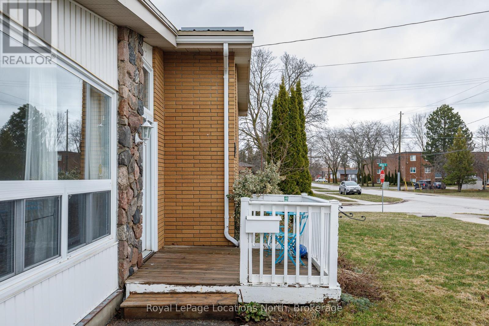 594 Oak Street, Collingwood, Ontario  L9Y 2Z1 - Photo 7 - S13053282