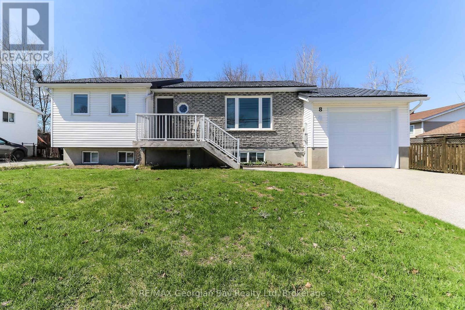 8 JOHN DILLINGNO STREET, Tay, Ontario