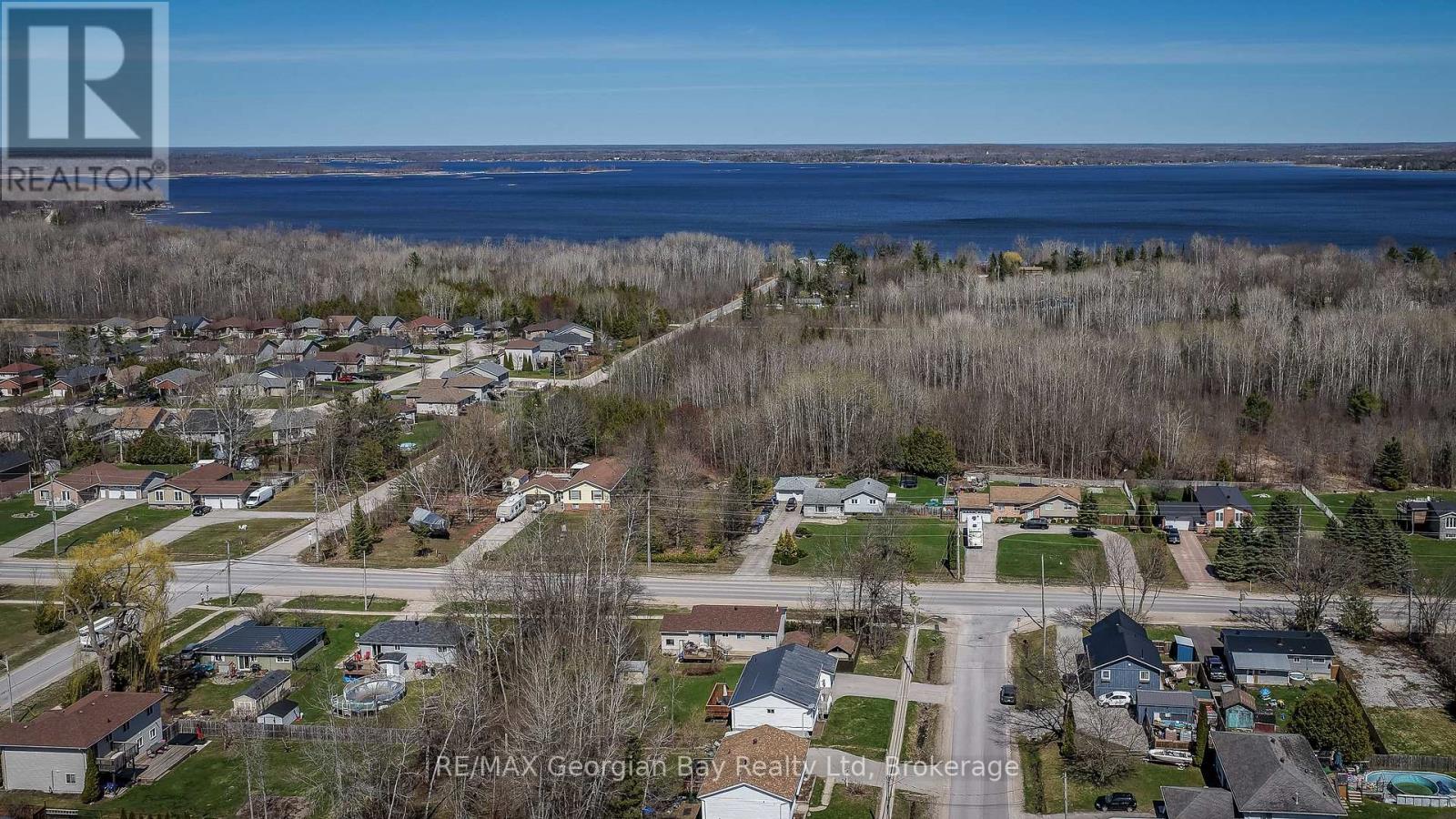 8 John Dillingno Street, Tay, Ontario  L0K 2A0 - Photo 3 - S13053318