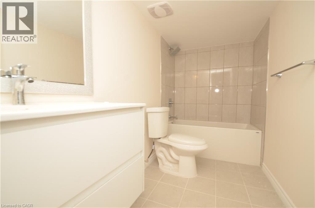 4 Findlay Drive Unit# B, Ancaster, Ontario  L9K 0H4 - Photo 13 - 40824956