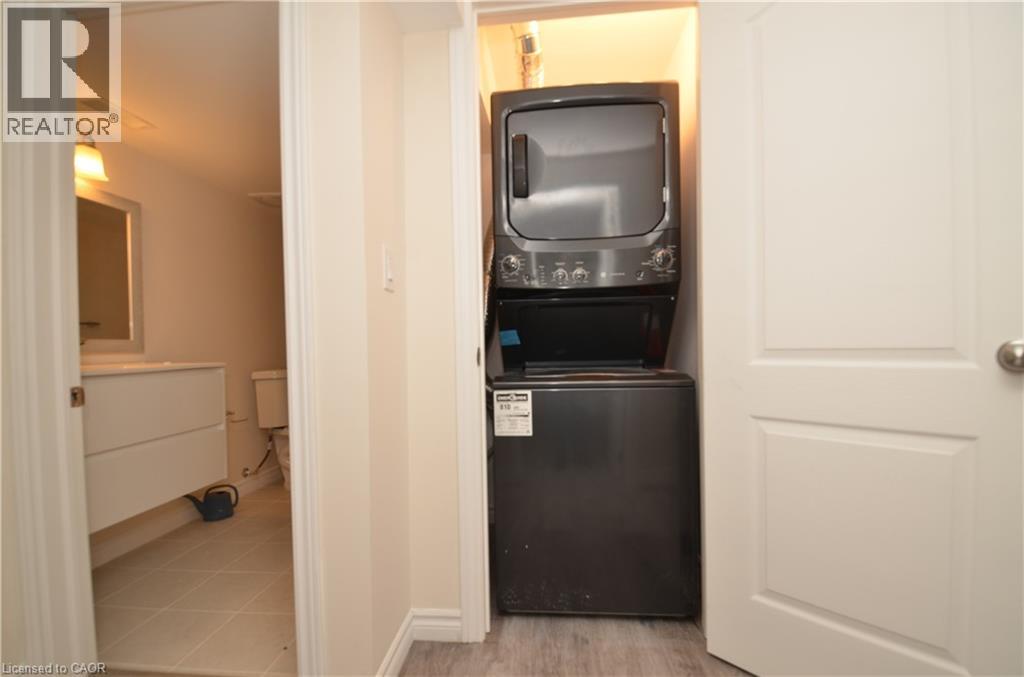 4 Findlay Drive Unit# B, Ancaster, Ontario  L9K 0H4 - Photo 14 - 40824956