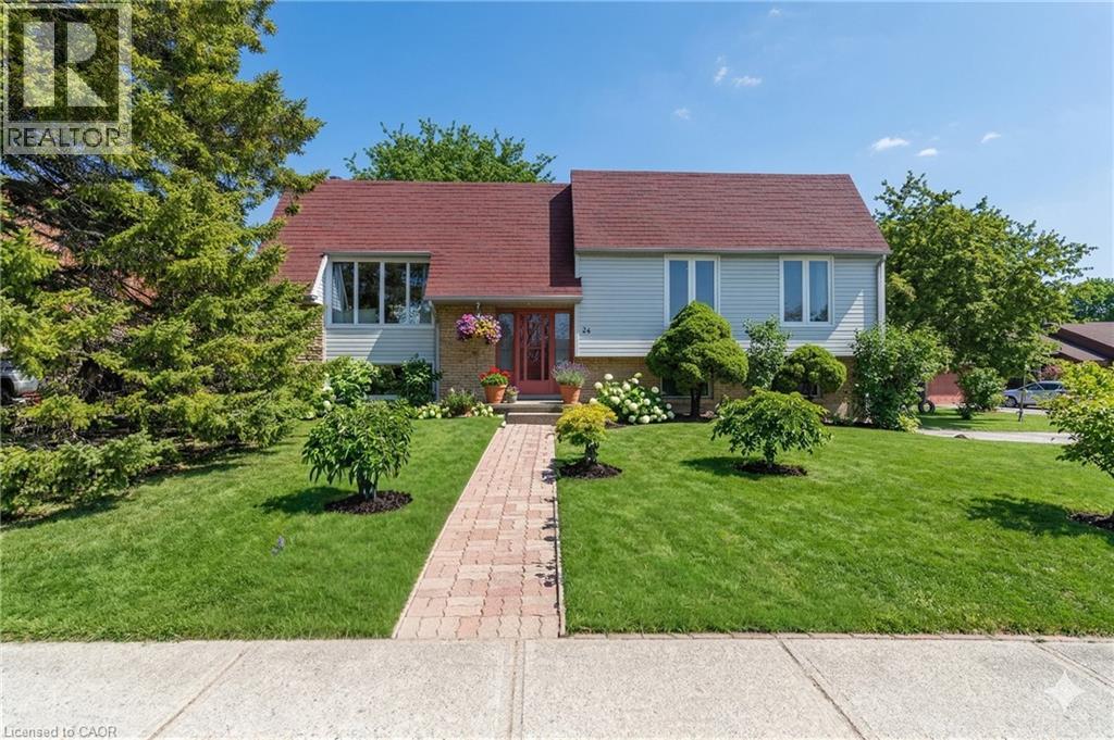 24 BRIAR KNOLL Place, Kitchener, Ontario