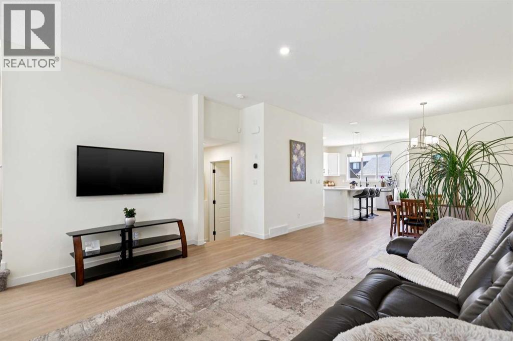 87 Setonstone Landing Se, Calgary, Alberta  T3M 3R4 - Photo 7 - A2297756