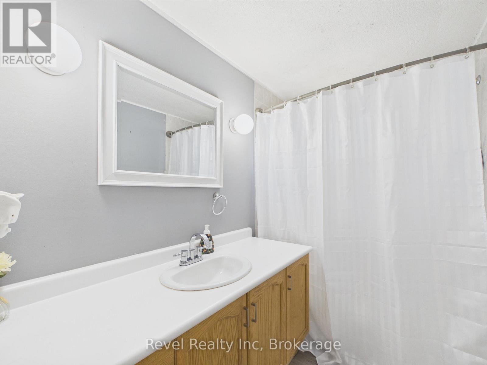 3 Wellington Street, Bracebridge, Ontario  P1L 1E8 - Photo 17 - X13053256