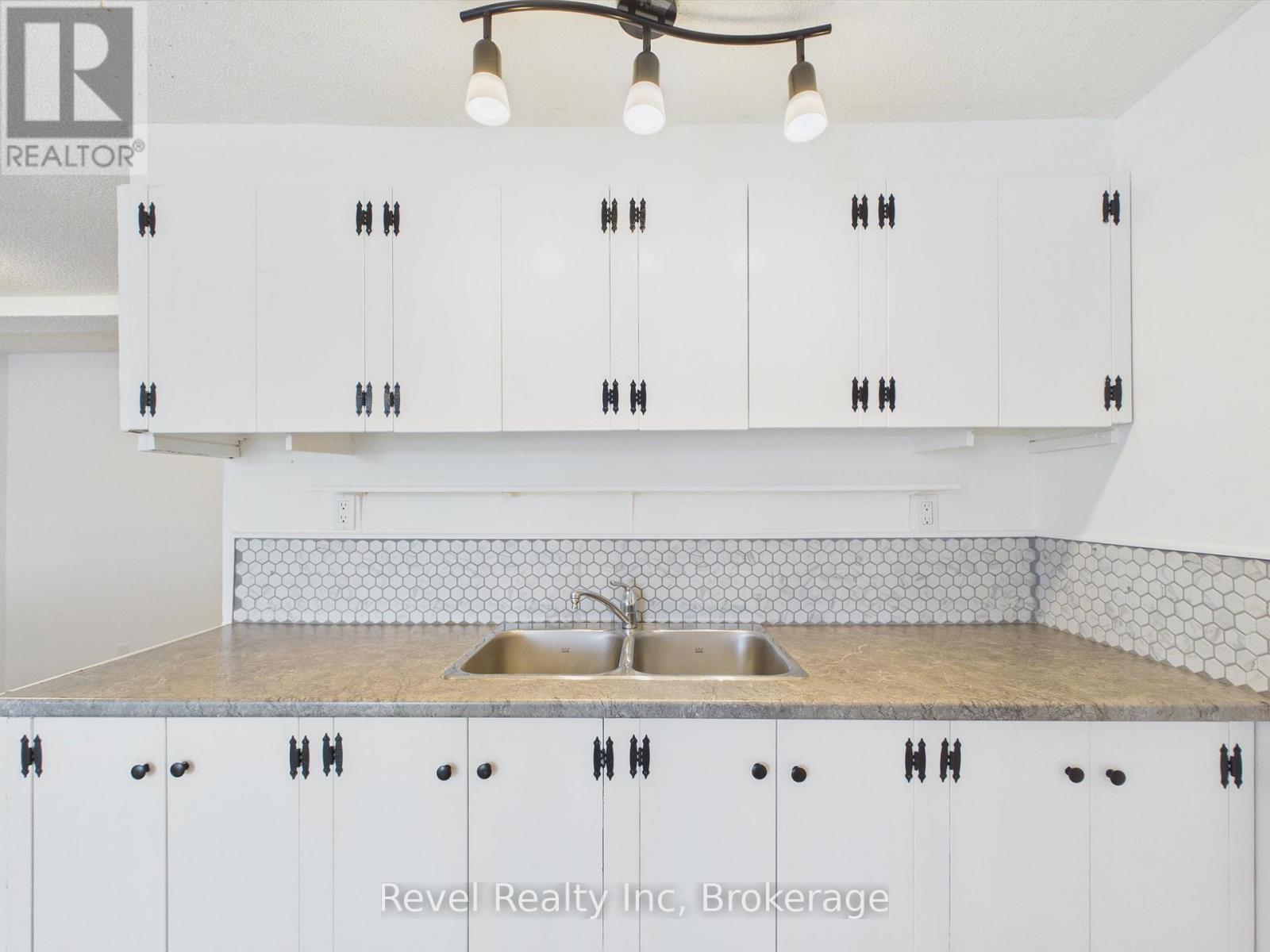 3 Wellington Street, Bracebridge, Ontario  P1L 1E8 - Photo 29 - X13053256