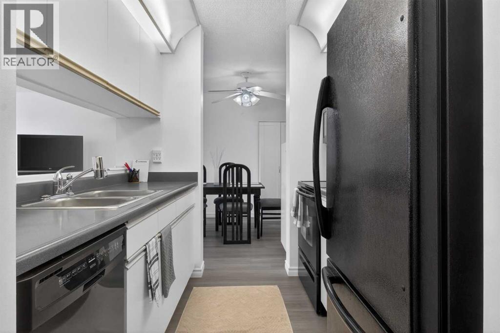 414, 10 Dover Point Se, Calgary, Alberta  T2P 3K2 - Photo 4 - A2305850