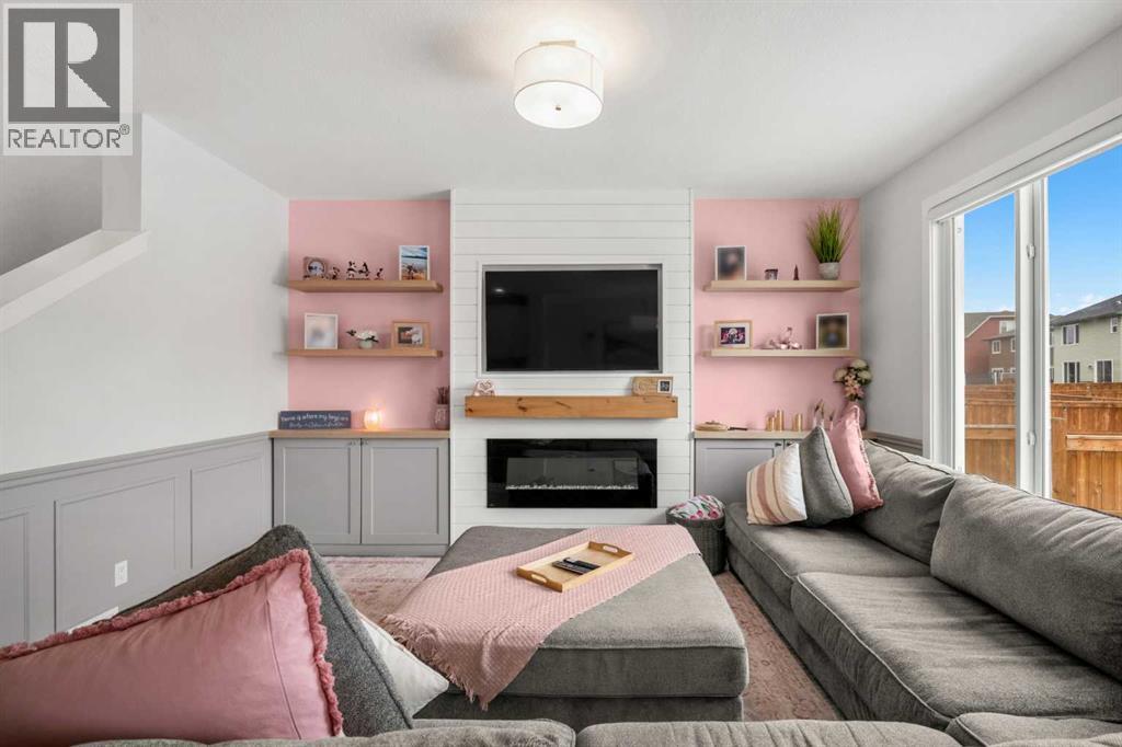 32 Paint Horse Crescent, Cochrane, Alberta  T4C 2V7 - Photo 6 - A2305369