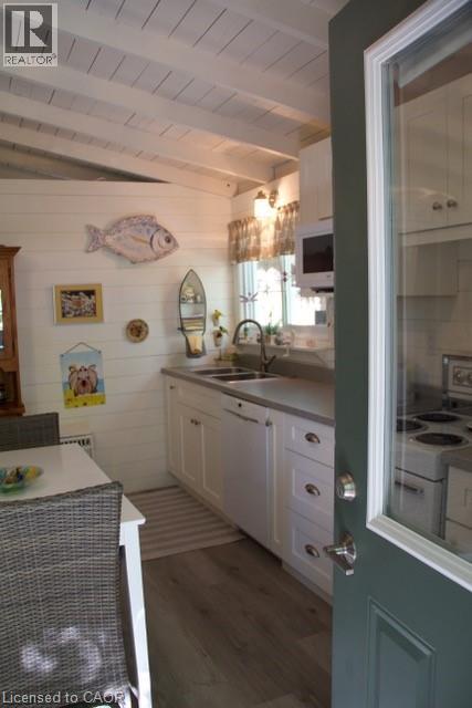 53 Bucks Park, Port Dover, Ontario  N0A 1N0 - Photo 2 - 40810834