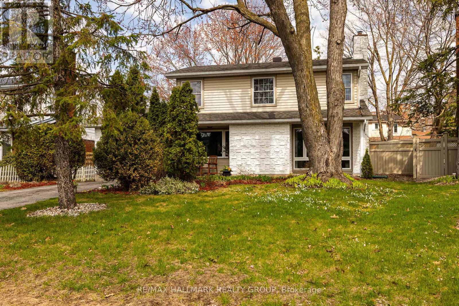 1851 Appleford Street, Ottawa, Ontario  K1J 6T5 - Photo 2 - X13053440