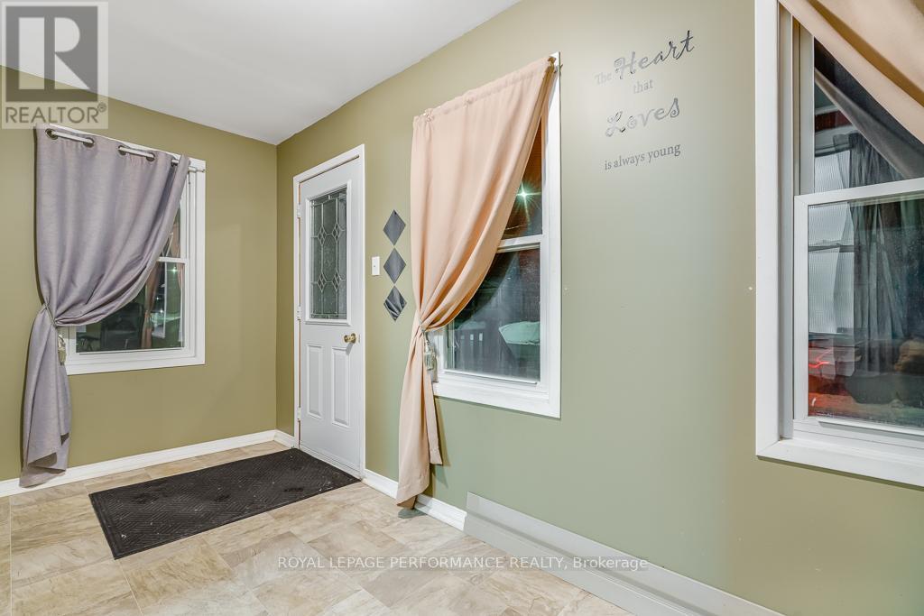 231-233 Fifth Street E, Cornwall, Ontario  K6J 3R9 - Photo 5 - X13053406