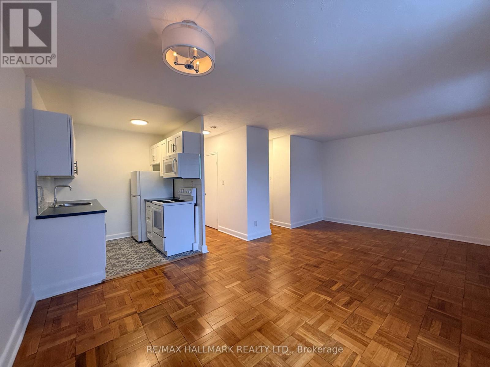 203 - 57 Rawlinson Avenue, Toronto, Ontario  M4P 2N1 - Photo 4 - C12676578