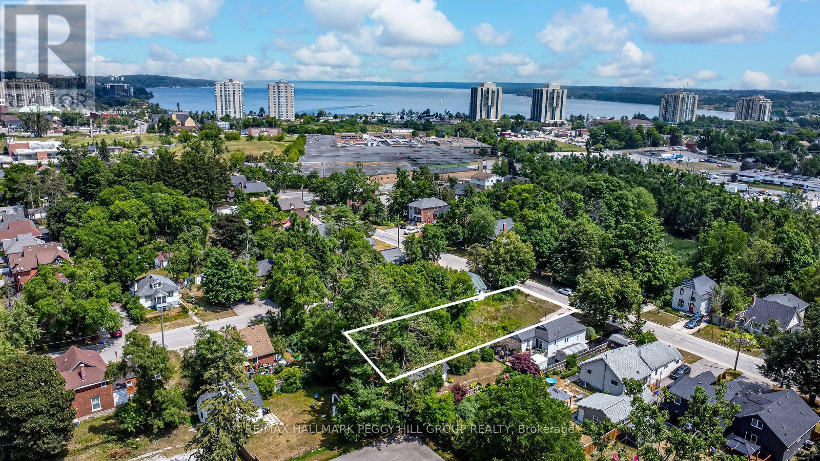 40 PERRY STREET, Barrie, Ontario