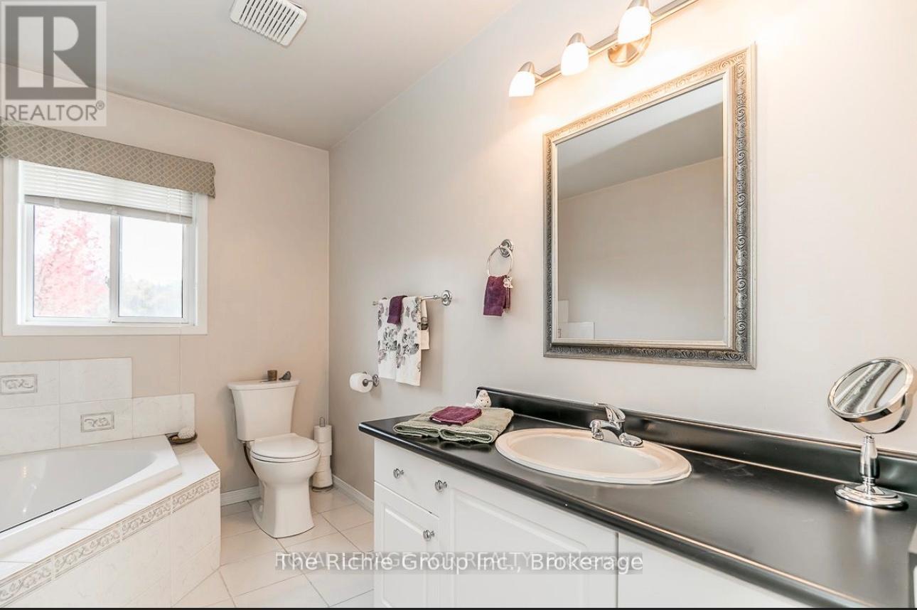 9375 County Rd 1 Road, Adjala-Tosorontio, Ontario  L0N 1P0 - Photo 12 - N13013886