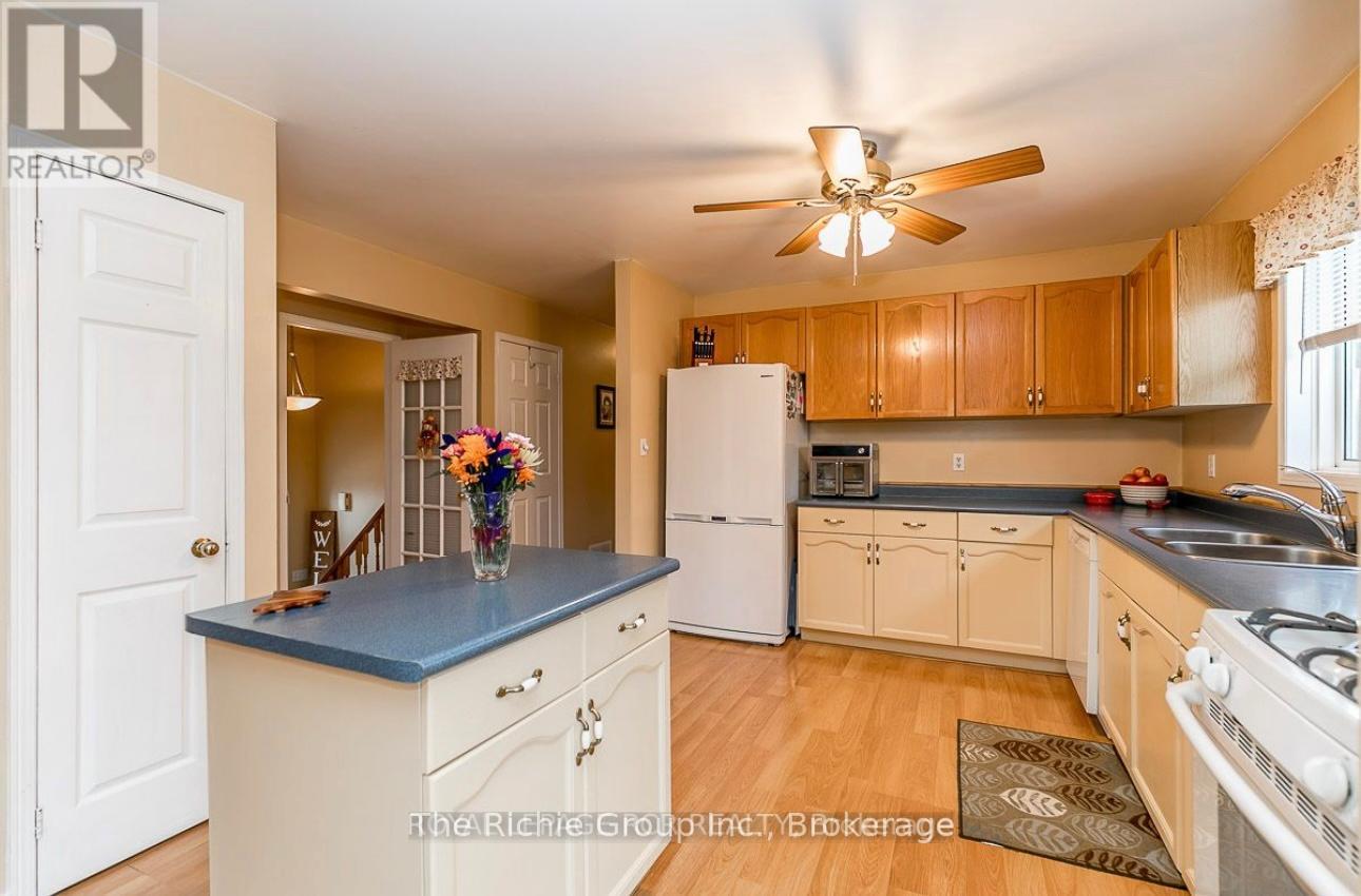 9375 County Rd 1 Road, Adjala-Tosorontio, Ontario  L0N 1P0 - Photo 5 - N13013886