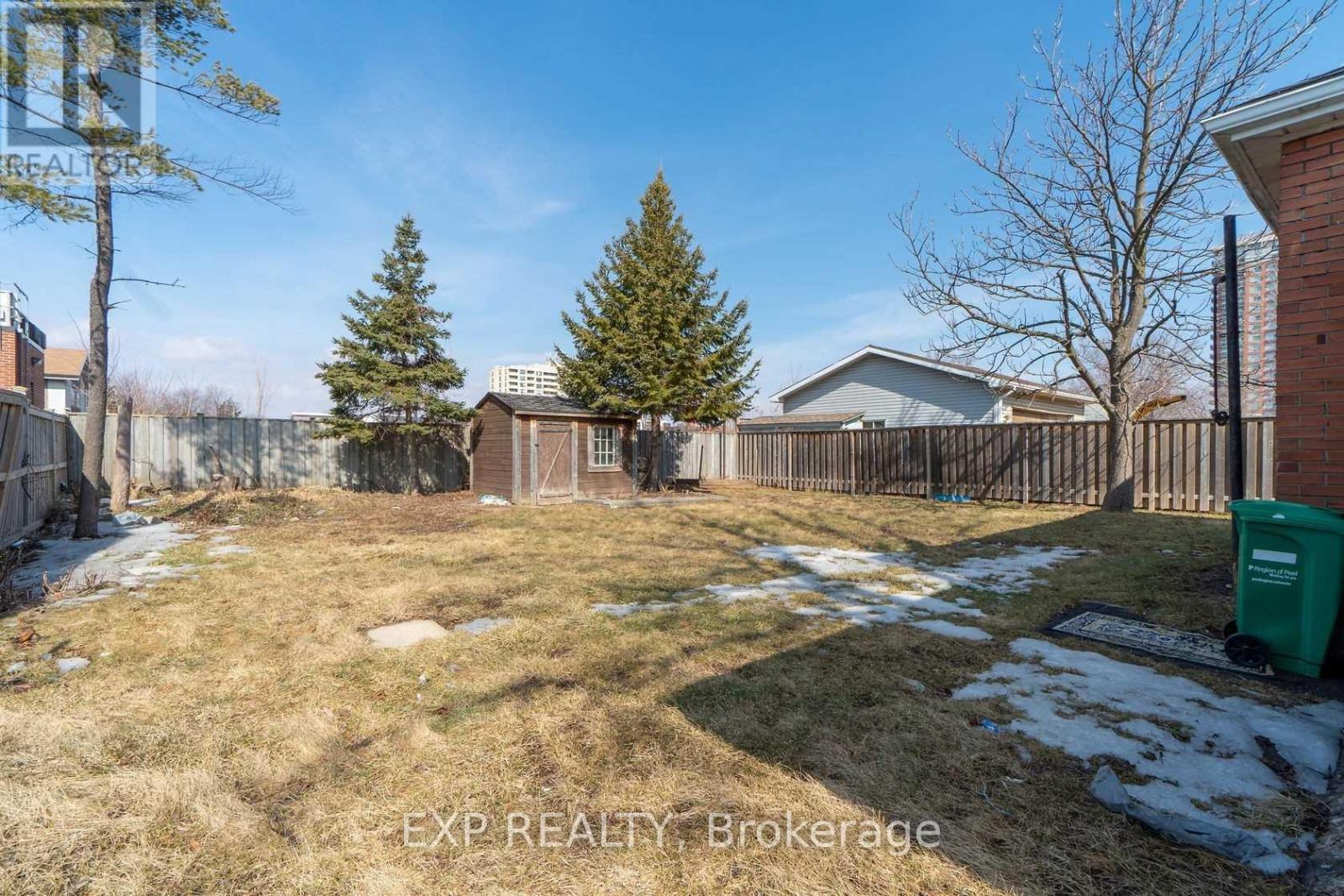 204 John Street, Brampton, Ontario  L6W 2A6 - Photo 16 - W12843510