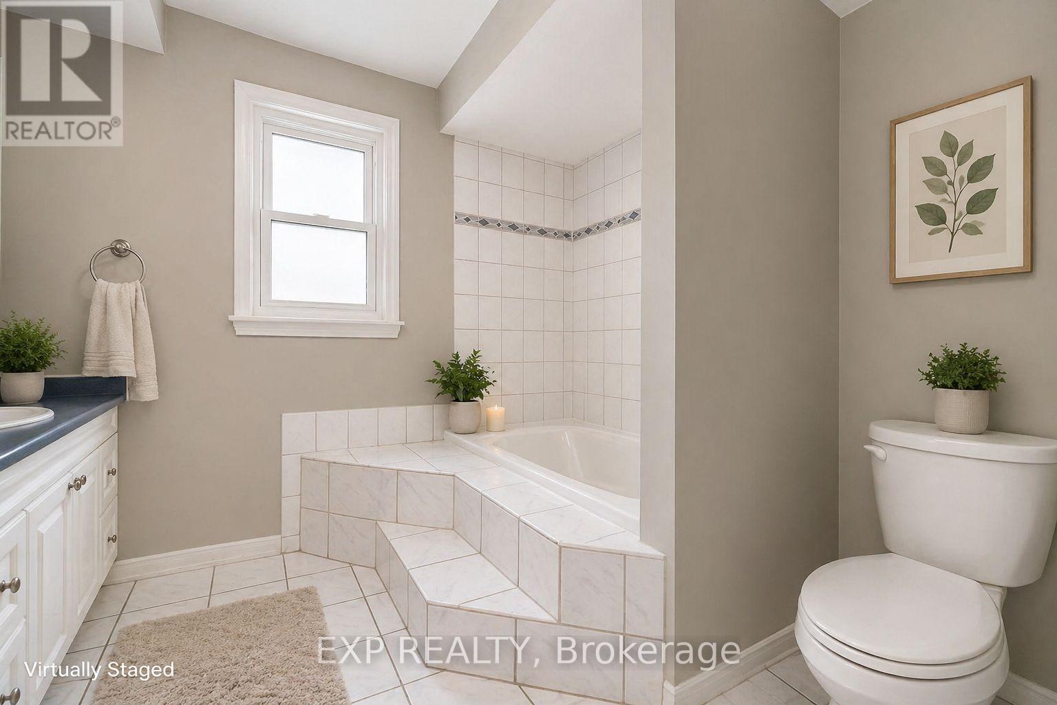 204 John Street, Brampton, Ontario  L6W 2A6 - Photo 9 - W12843510