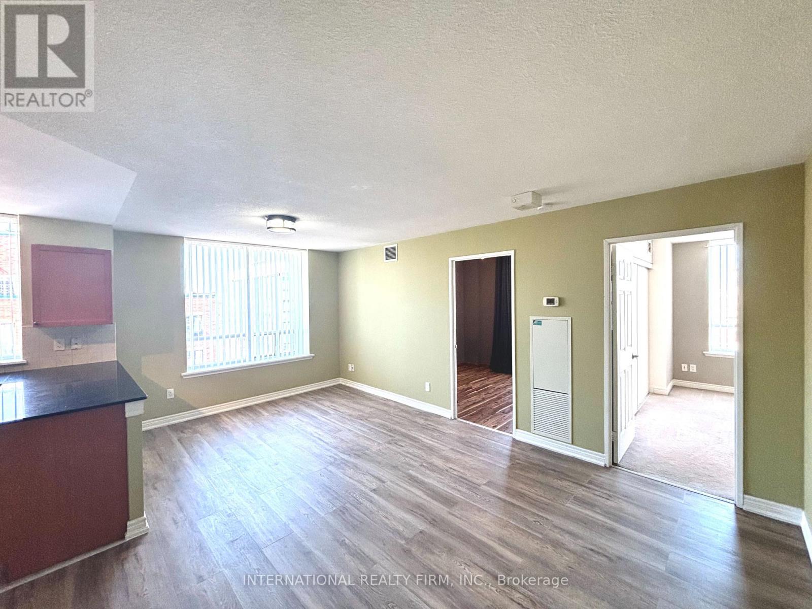 1014 - 1369 Bloor Street W, Toronto, Ontario  M6P 4J4 - Photo 5 - C13053470