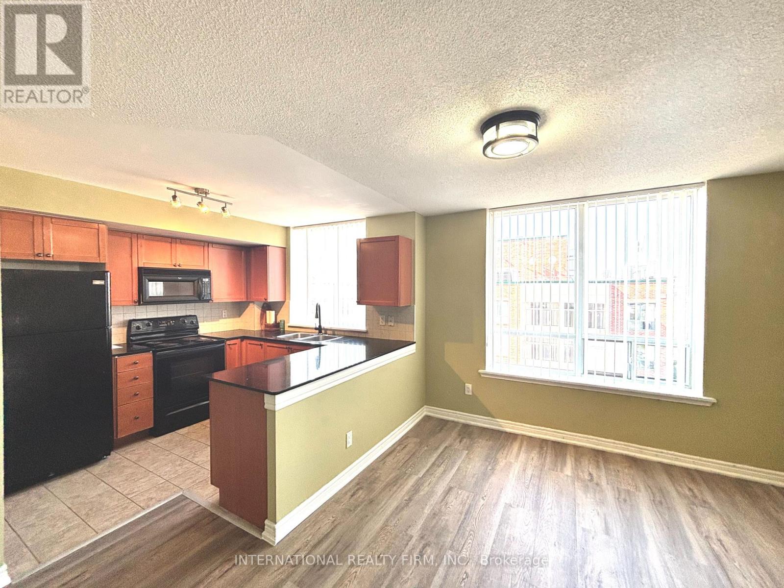 1014 - 1369 Bloor Street W, Toronto, Ontario  M6P 4J4 - Photo 6 - C13053470